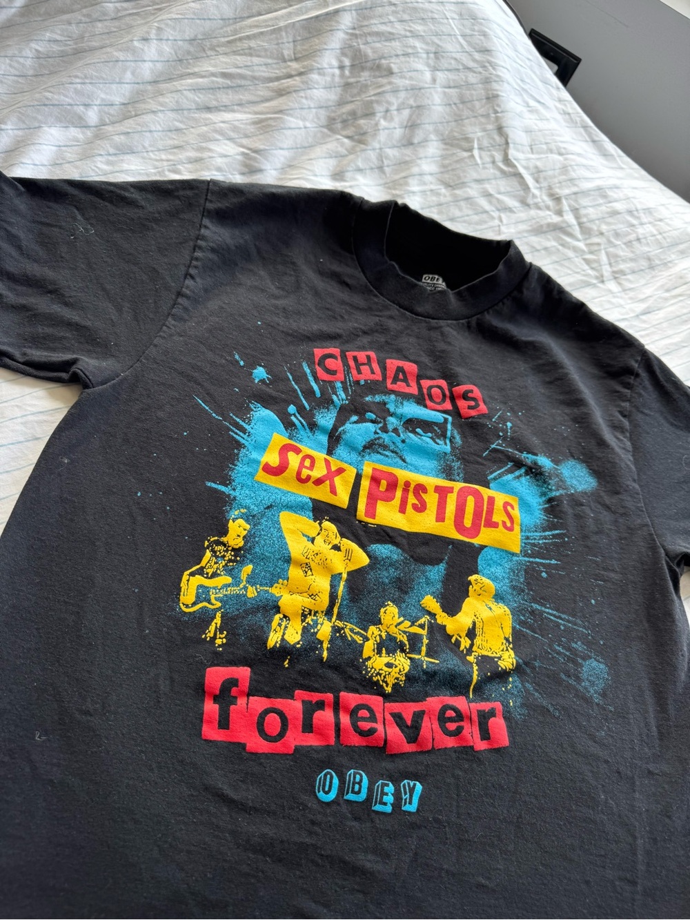 Obey - Black 'Sex Pistols Chaos Forever' Graphic Tee size: Small